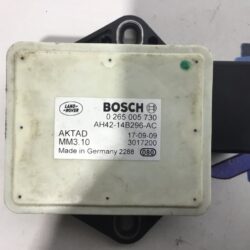 Фото 9 - Датчик ускорения Land Rover AH4214B296AC