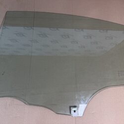Фото 17 - Стекло двери заднее левое Mazda 3 BK седан 2003-2008 год