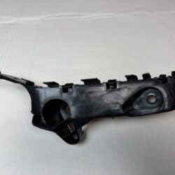 Фото 37 - Кронштейн бампера передний правый Mazda 3 BM